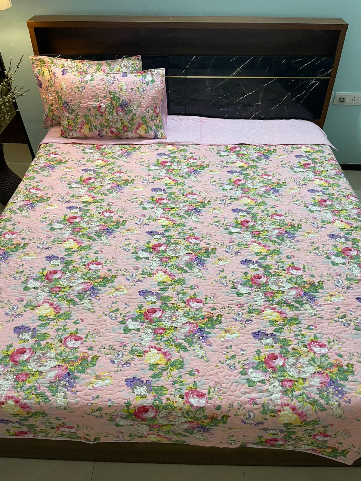 13 Colours Pink Quilted Bedcover